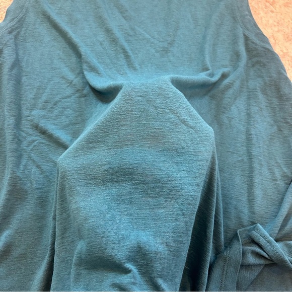 Athleta XL plus Blue teal Sleeveless tank PERFECT CONDITION athleisure - Picture 5 of 7